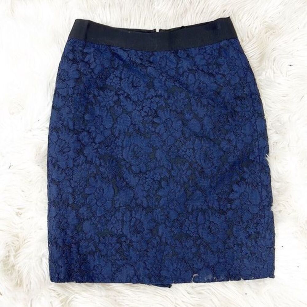 J Crew Number 2 Navy Blue Lace Pencil Skirt size 2